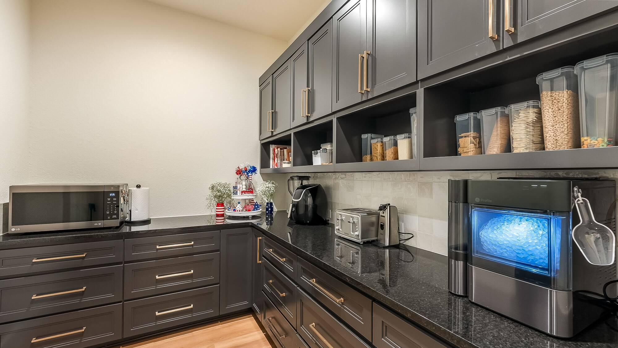 Custom Home Builder: Luxury Design and Quality Construction Services